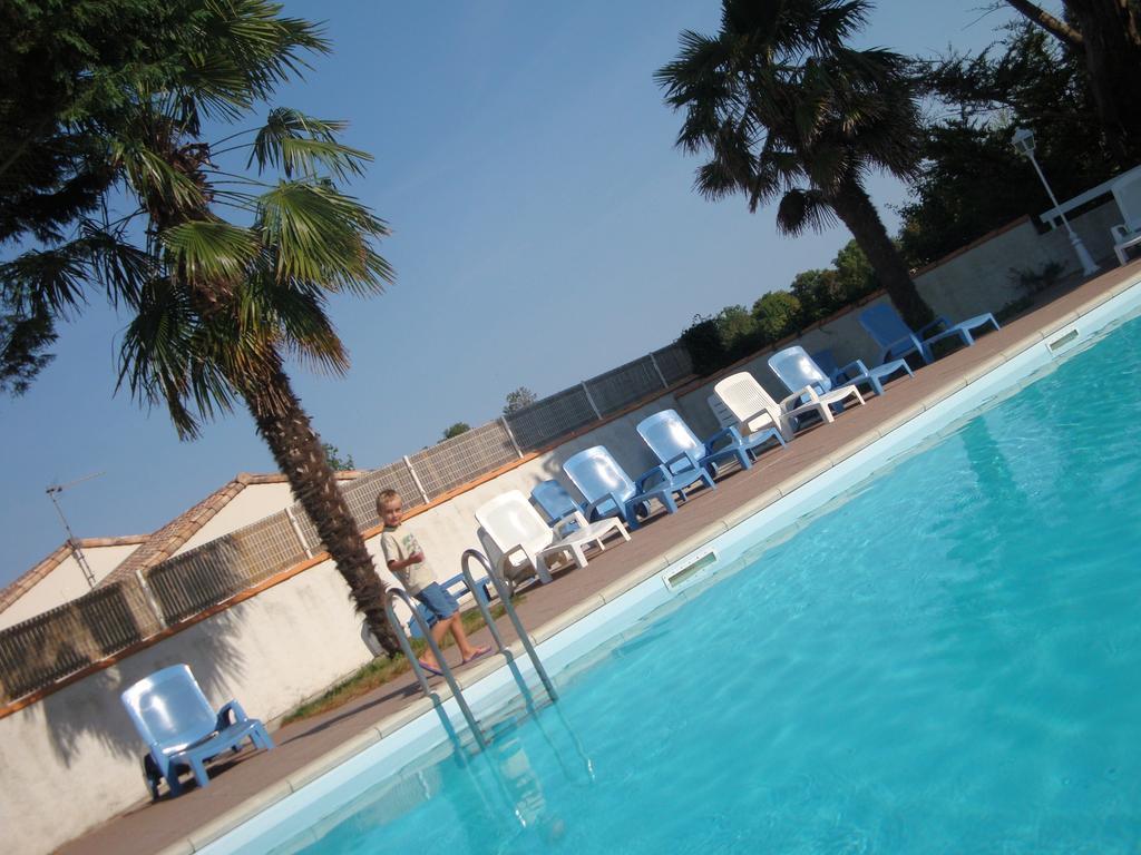 Le Clos Fleuri Médis Exterior foto