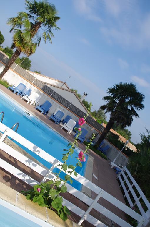 Le Clos Fleuri Médis Exterior foto