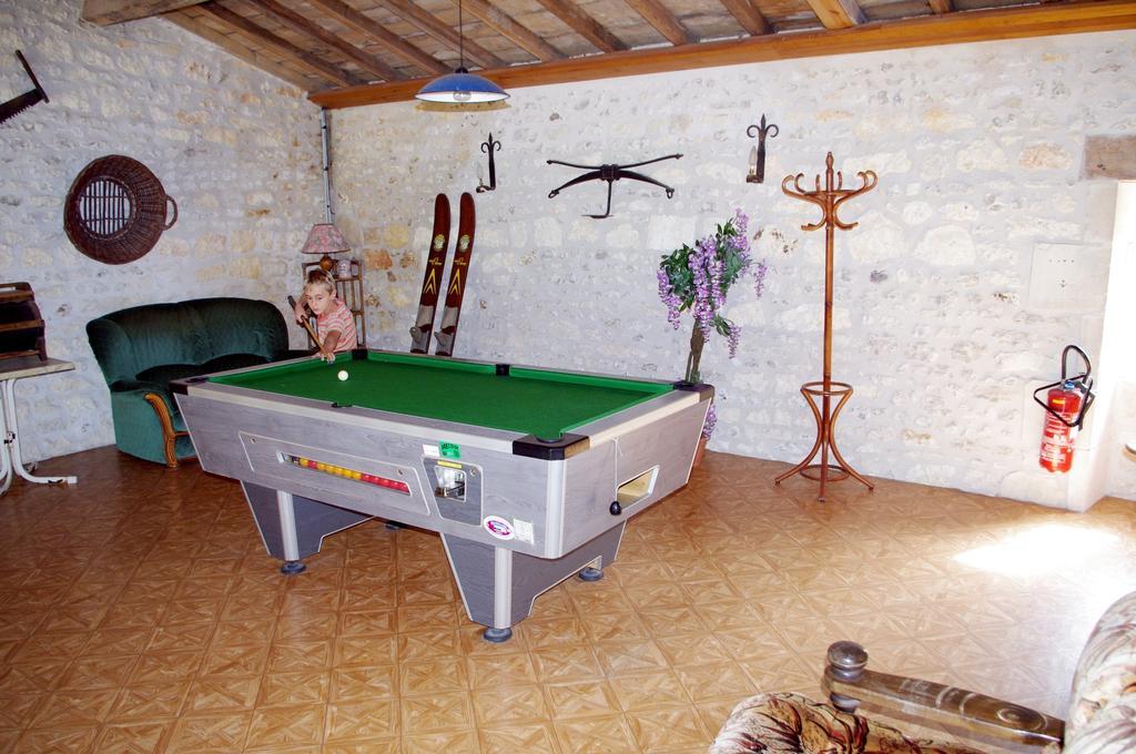 Le Clos Fleuri Médis Exterior foto