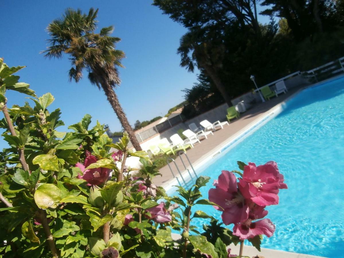 Le Clos Fleuri Médis Exterior foto